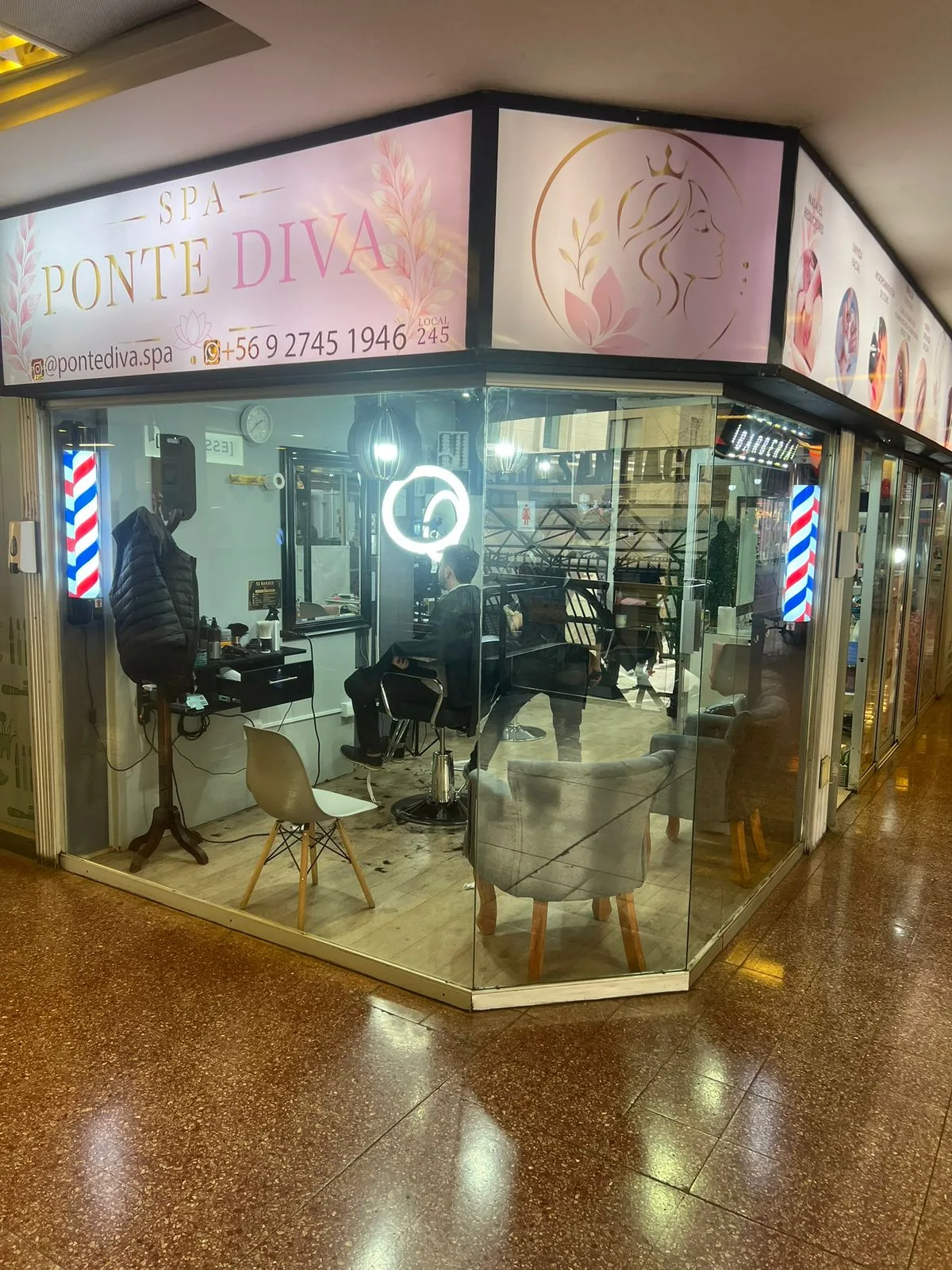 ponte diva spa — Local 245, Galería Santiago Centro